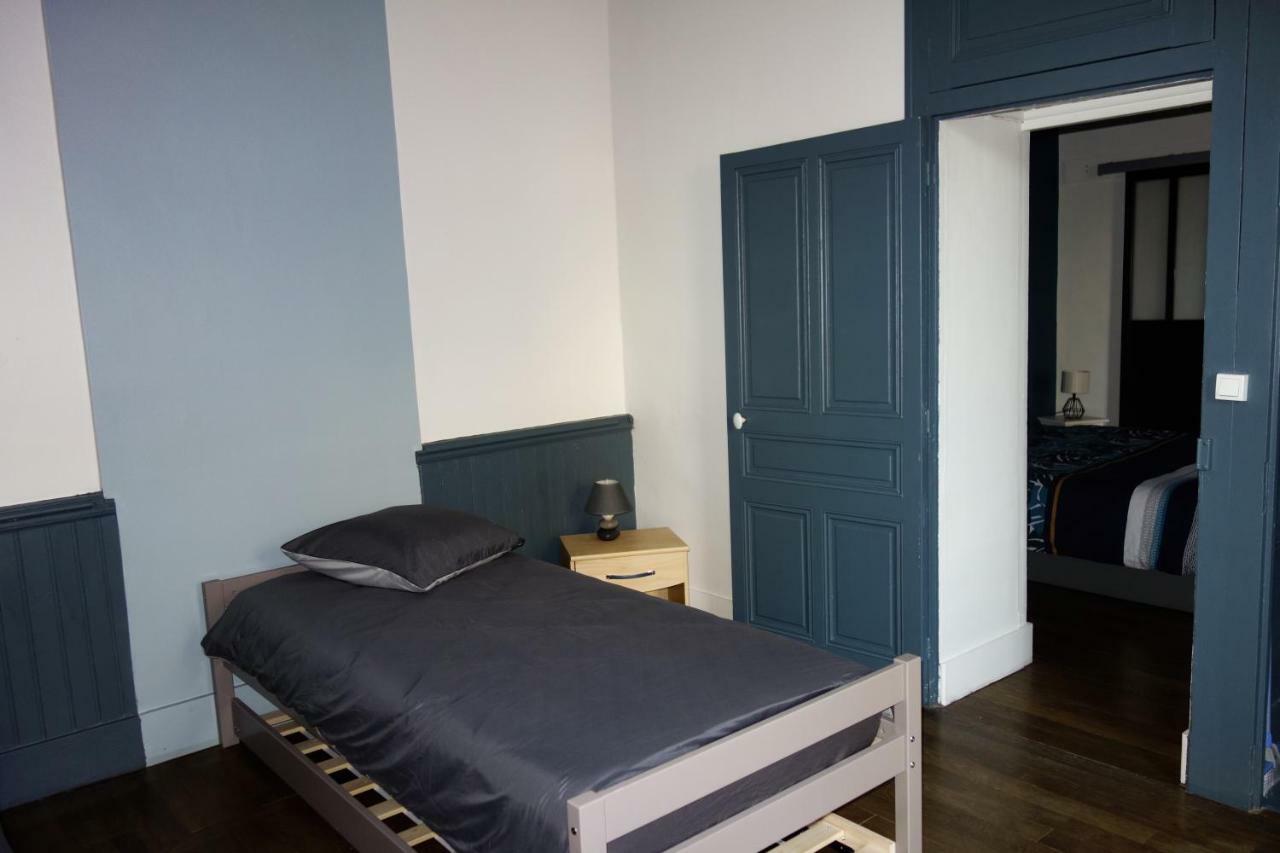 Appartement Complet 6 Personnes 80M2 , Centre Ville De Beaune Avec Parking Bagian luar foto